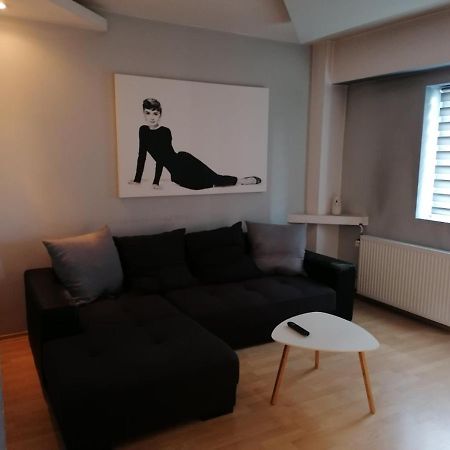Ariana Apartment By EasyBucarest Exterior foto